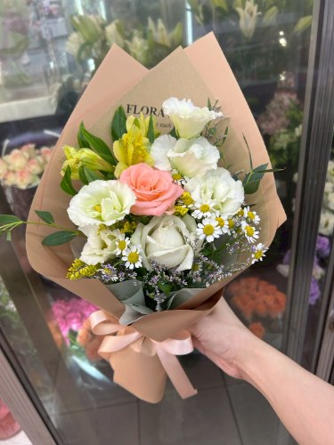 暖白色牛皮系花束(色系可以客製化)